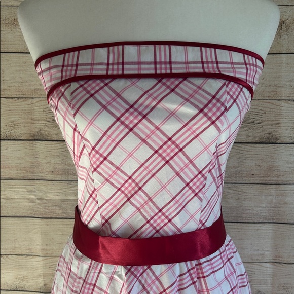 Chic Strapless Pink Plaid Dress - Picture 2 of 5